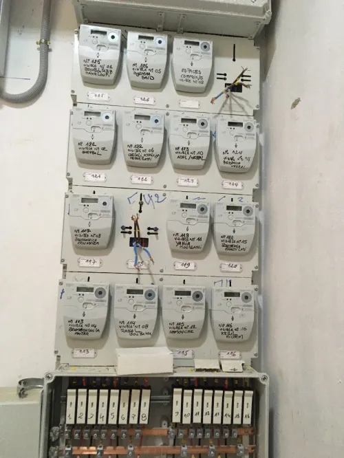 électricien bâtiment et industrielle 