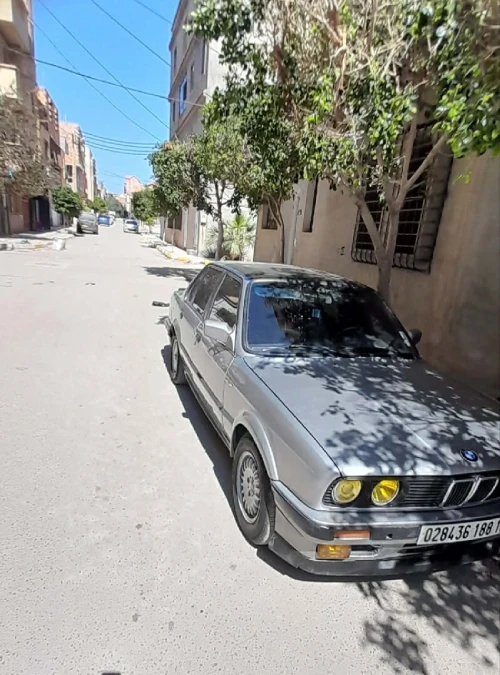 BMW Série 3 1988 E30