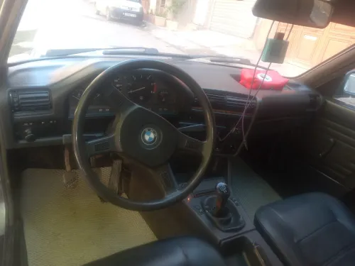 BMW Série 3 1988 E30