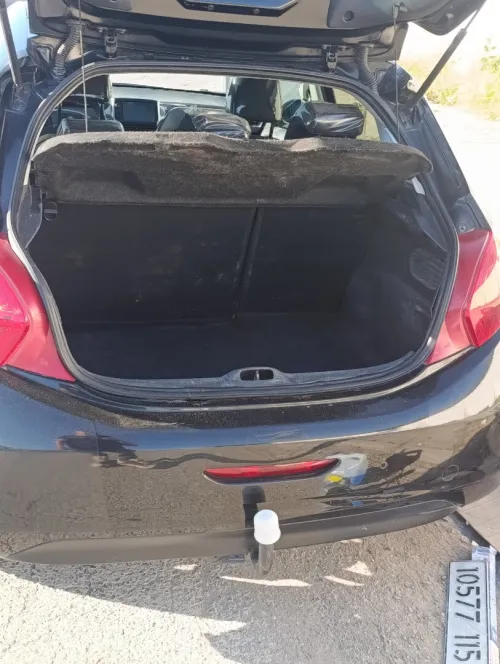 Peugeot 208 2015 Allure
