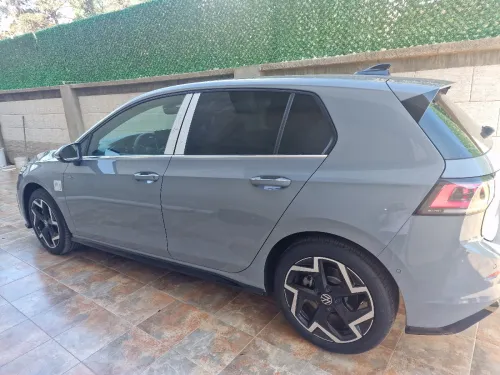 Volkswagen Golf 8 2025 R-Line