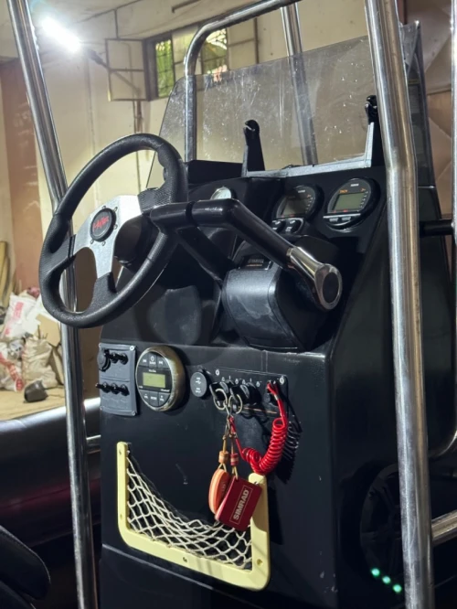Semi rigide 760 Phantom 2019