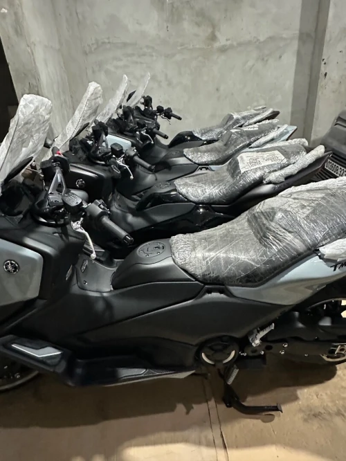 Yamaha Tmax T-max Tech max 563 2025