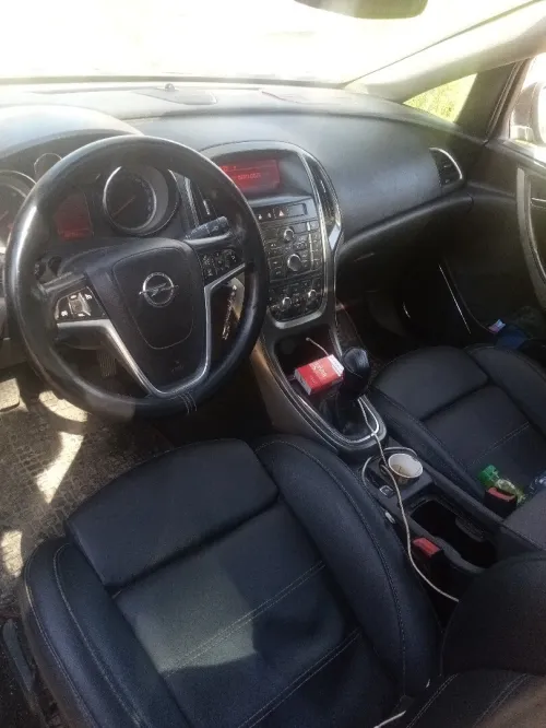Opel Astra 2013 COSMO