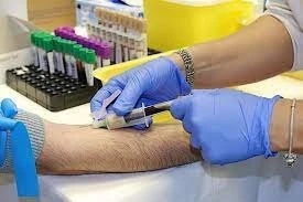 infirmier a domicile. prélèvement sanguin Laboratoire D'ANALYSES MEDICALES