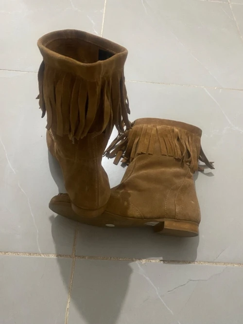 Boots class mad in italy