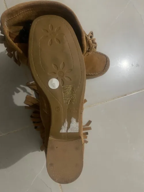 Boots class mad in italy