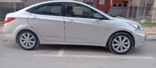 Hyundai Accent RB  4 portes 2018 Préstige