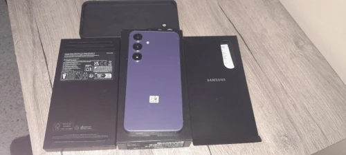 Samsung S 24