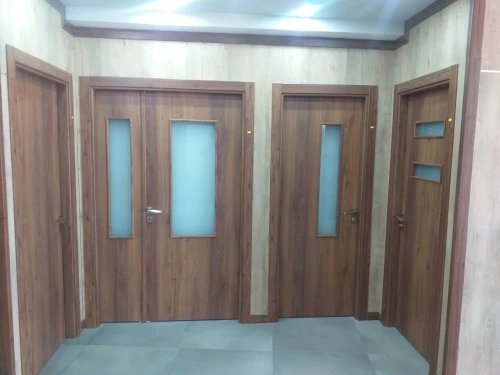 Montage de porte IMPORTATION.