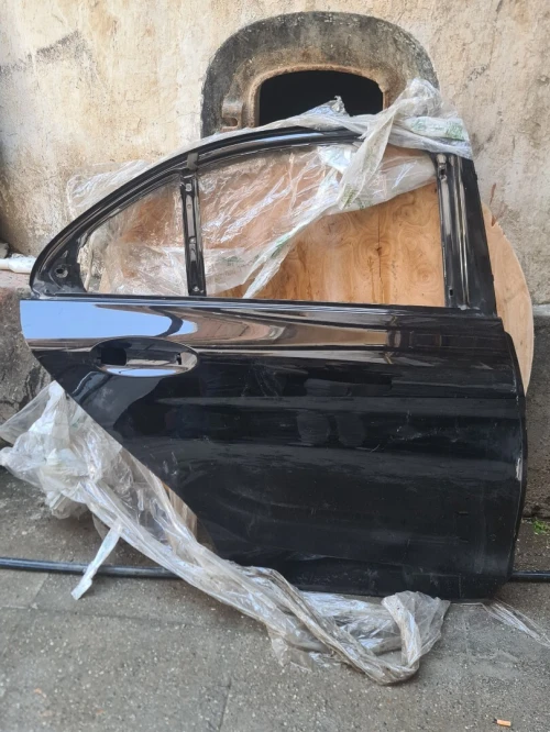 Port Mercedes c 220