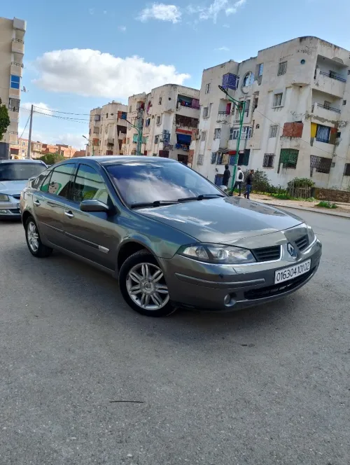 Renault Laguna 2 2001 Initial paris
