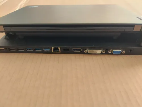 Lenovo ThinkPad X270 i7-6600U / 8GO Ram / 128 GO / Écran 12.5 pouces