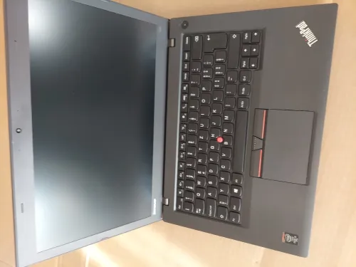 ThinkPad T450 I5-5300U / 8 Ram / 128 SSD / 14 Pouces