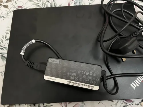 Lenovo thinkpad E490 i5 8th generation 8g ram 512 g hdd