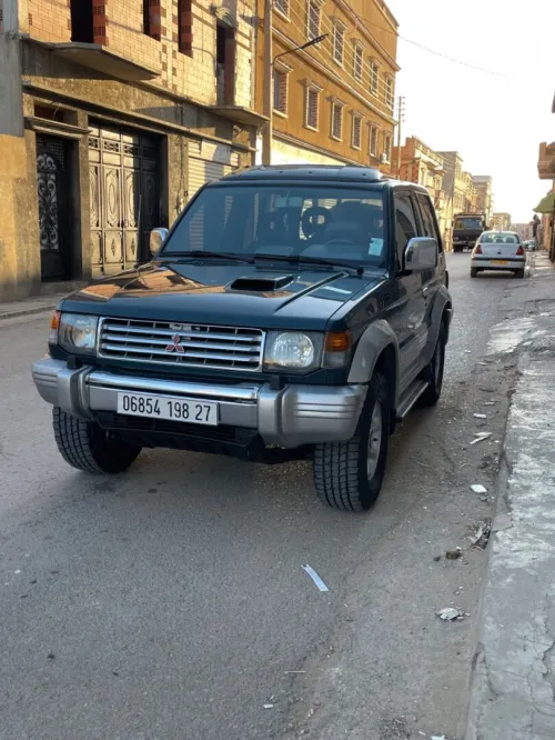Mitsubishi Pajero Court 1998 Pajero Court