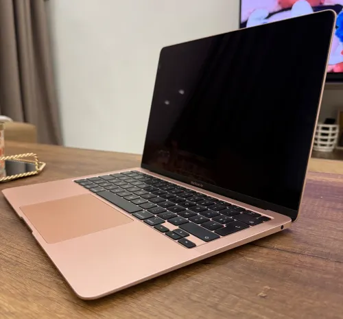 Macbook M1 rose gold