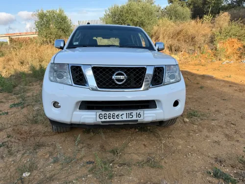 Nissan Pathfinder 2015 Platinium