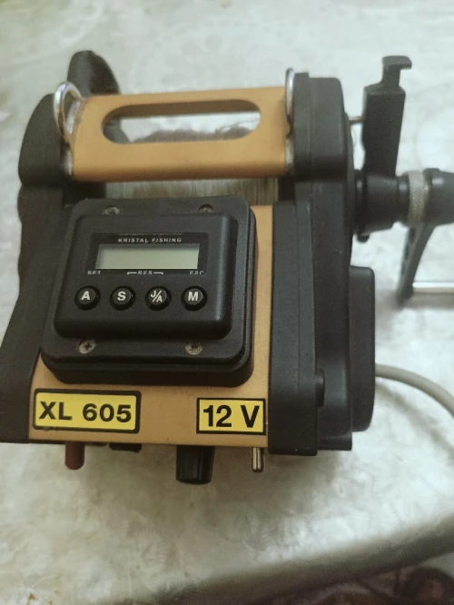 Moulinet électrique Cristal fishing XL 605