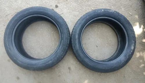 Vente 02 pneu BRIDGESTONE (R16 195 55)