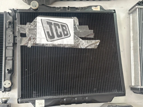 Radiateur pour rétro Jcb, Mst, Hydromak Cat casee new Holland Télescope Foton 36 
