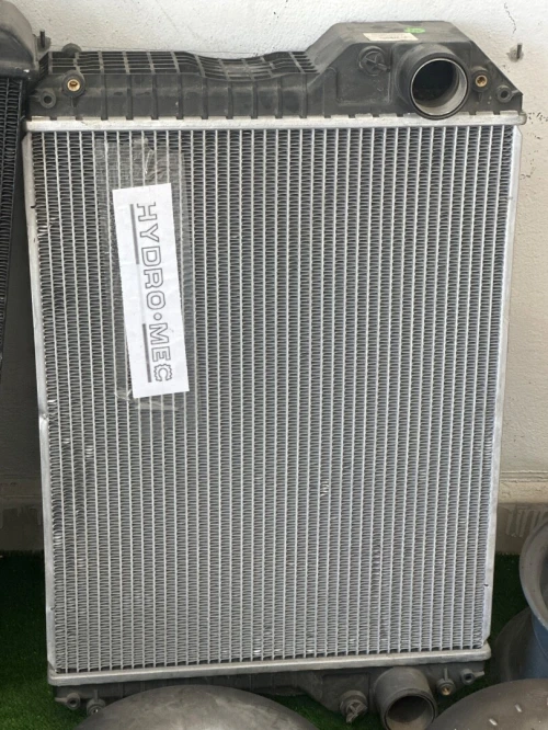 Radiateur pour rétro Jcb, Mst, Hydromak Cat casee new Holland Télescope Foton 36 