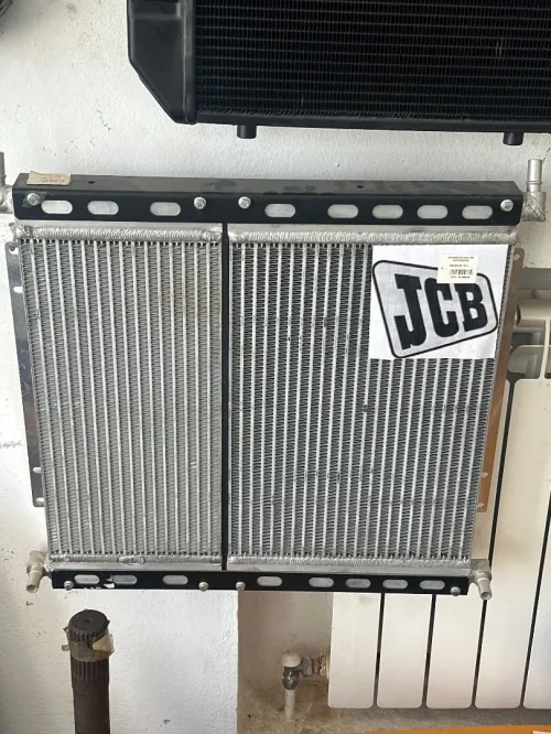Radiateur pour rétro Jcb, Mst, Hydromak Cat casee new Holland Télescope Foton 36 