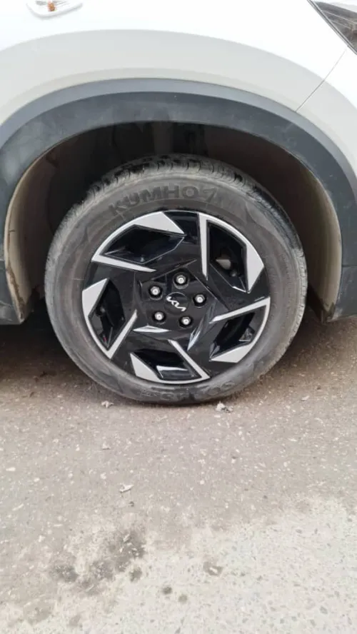 Kia Sonet  2025 sonet comfort edition