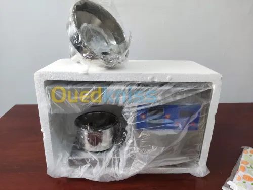Machine presse d'huile 820w