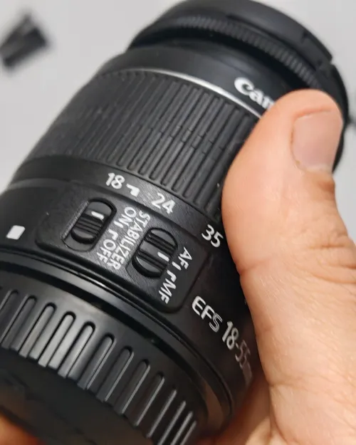 Canon 2000d. État neuf. 4k clics