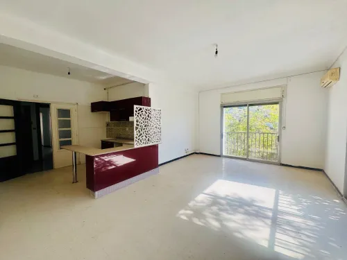 Location Appartement Niveau de villa F8 Alger Hydra