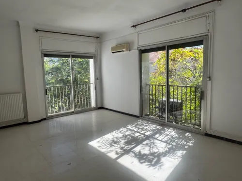 Location Appartement Niveau de villa F8 Alger Hydra