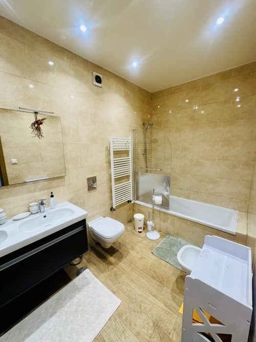 Location Appartement F5 Alger Hydra