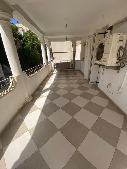 Location Appartement Niveau de villa F5 Alger Hydra