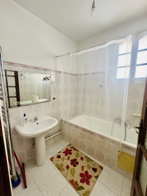 Location Appartement Niveau de villa F2 Alger Hydra