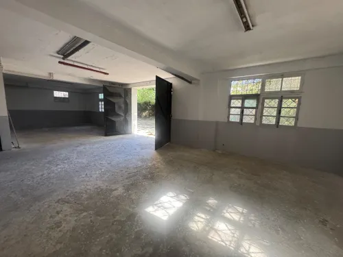 Location Appartement Niveau de villa F8 Alger Hydra