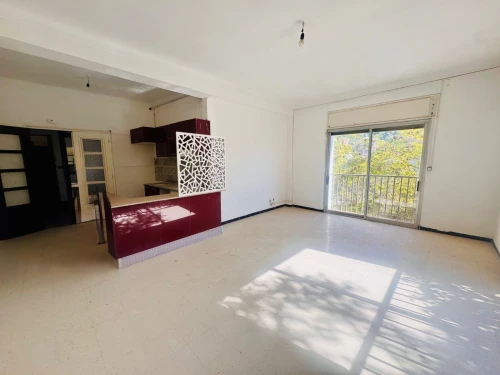 Location Appartement Niveau de villa F8 Alger Hydra