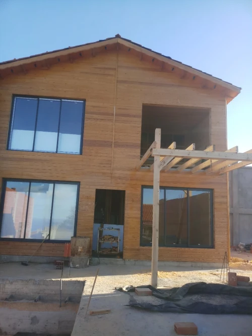 Construction des chalets et bungalow et Kiosque en bois 