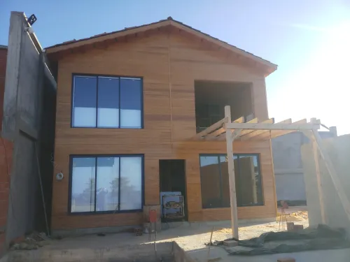 Construction des chalets et bungalow et Kiosque en bois 