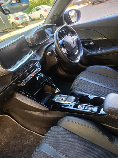 Peugeot 2008 2024 GT