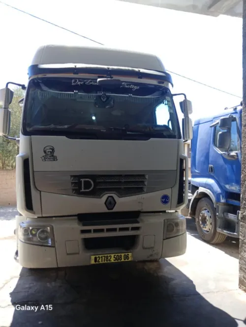 Renault 440 baloni 2008