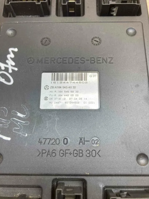 PIECES DE RECHEGE ET ACCESSOIRES MERCEDES ,VOLSWAGENE ET AUDI .