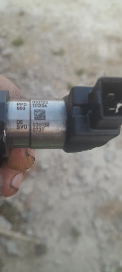 INJTCTEURS SIEMENS PASSÂT AUDI GOLF:03G130073S