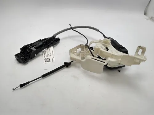 PIECES DE RECHEGE ET ACCESSOIRES MERCEDES ,VOLSWAGENE ET AUDI .