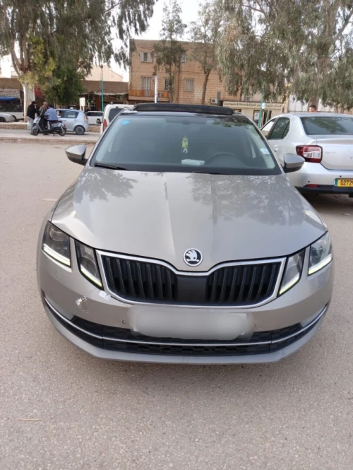 BMW سكودا اوكتافيا 2026 2018