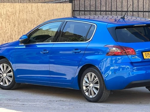 Peugeot 308 2021 