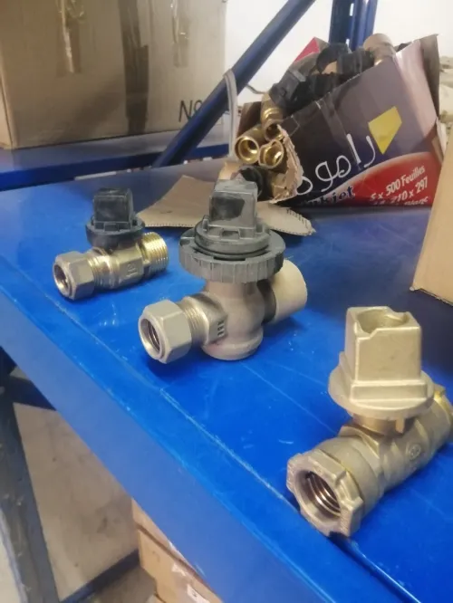 Robinetterie et accessoires hydrolique