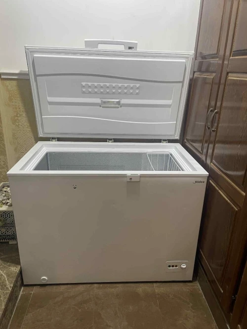 Congélateurs Midea HS-377C