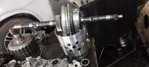 Piece boit auto zf Jaguar et range rover 