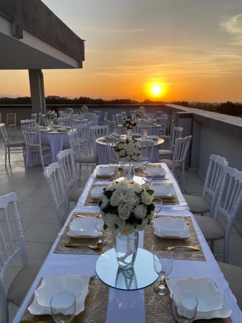 Location de matériels de décorations (mariages anniversaires fiançailles Saint-Valentin)